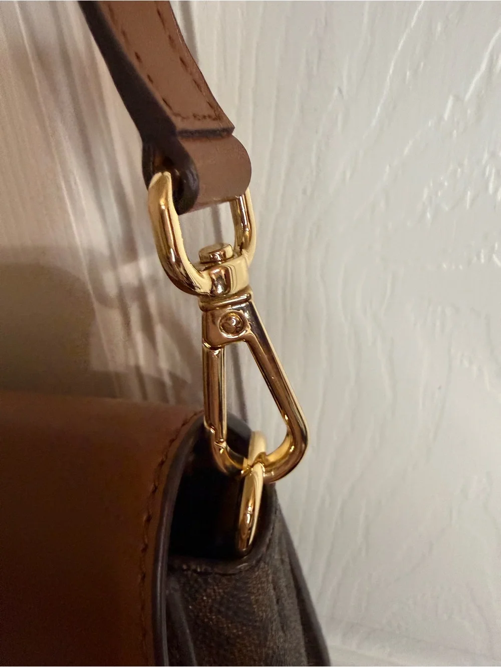 Michael Kors Karson Medium Signature Logo Saddle Flap Crossbody Bag Brown Luggag